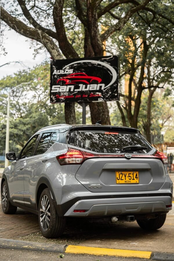 NISSAN KICKS EXCLUSIVE - Image 2