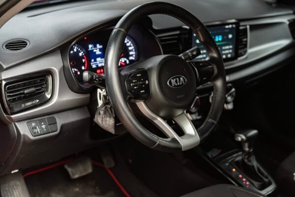 KIA RIO EMOTION - Image 4