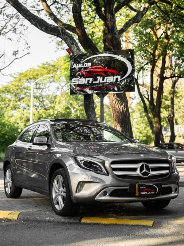 Mercedes GLA200
