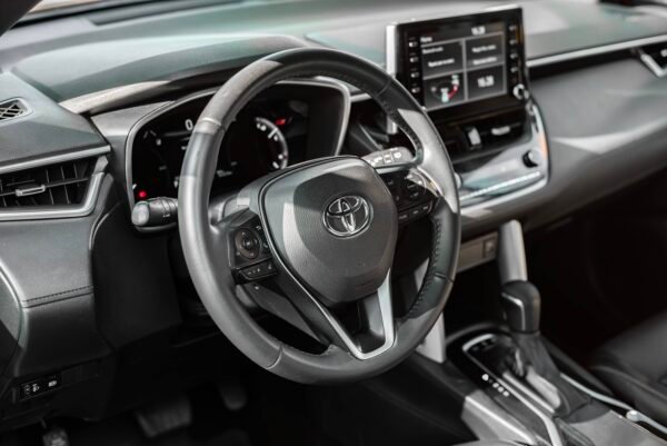 Toyota Corolla Cross - Image 3