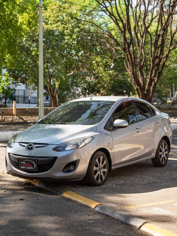 MAZDA 2 SEDAN - Image 4